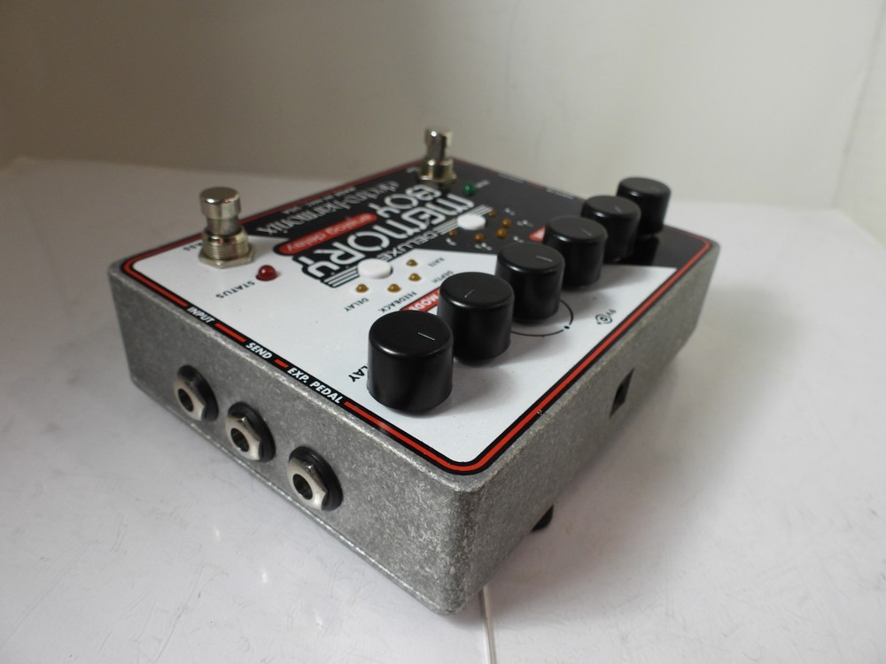 Electro Harmonix Deluxe Memory Boy XO Analog Delay Echo Effects Pedal EHX