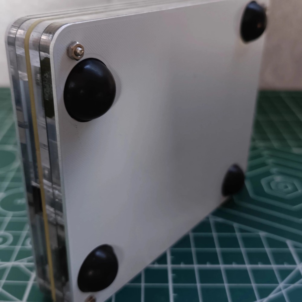 15 Knobs Customize CC Info Volume USB-C Music Hosting Software MIDI controller