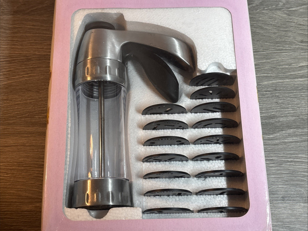 Complete Wilton Cookie Pro Ultra II Pastry Press