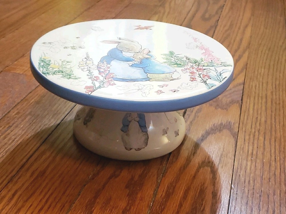 Beatrix Potter Momma & Peter Rabbit Easter Dessert Pedestal Cake Stand 7"
