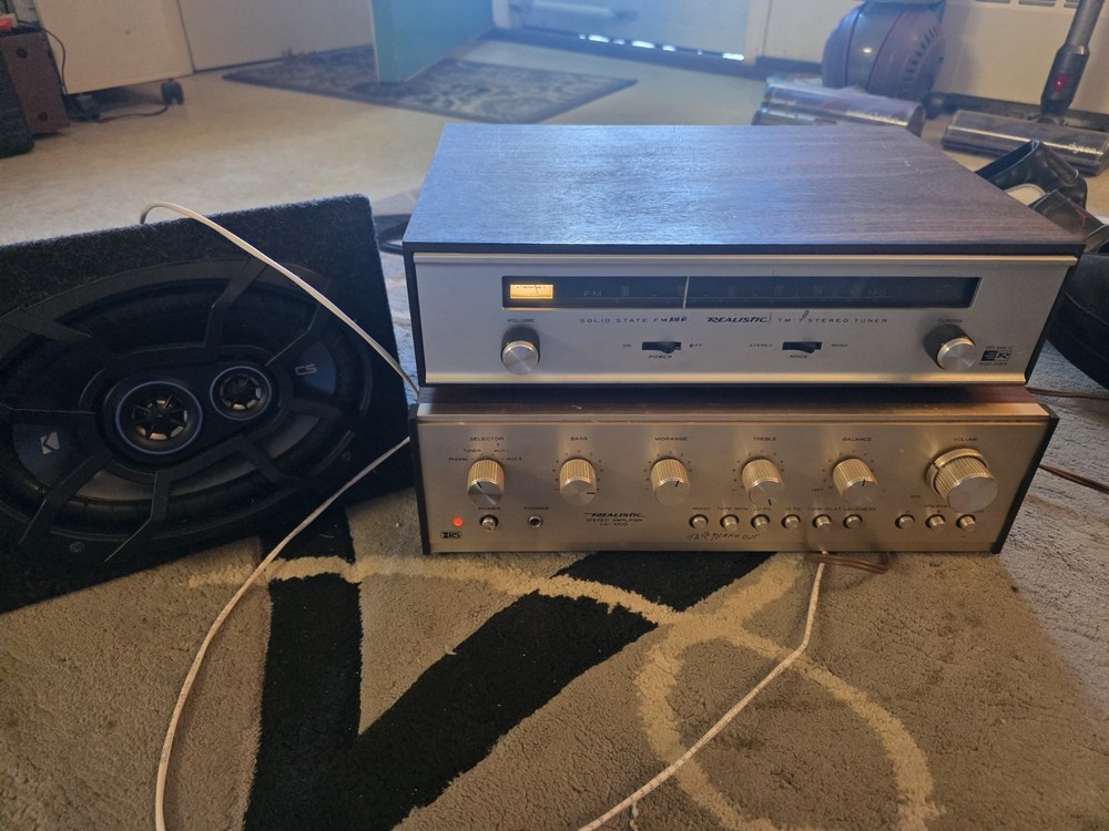 Realistic TM-7 Solid State Stereo Tuner