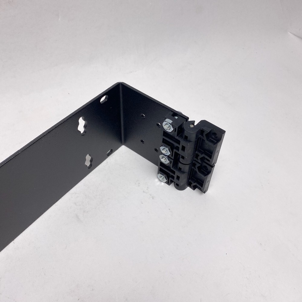 Chatsworth CPI 11521-704 Hinged Panel Mounting Bracket