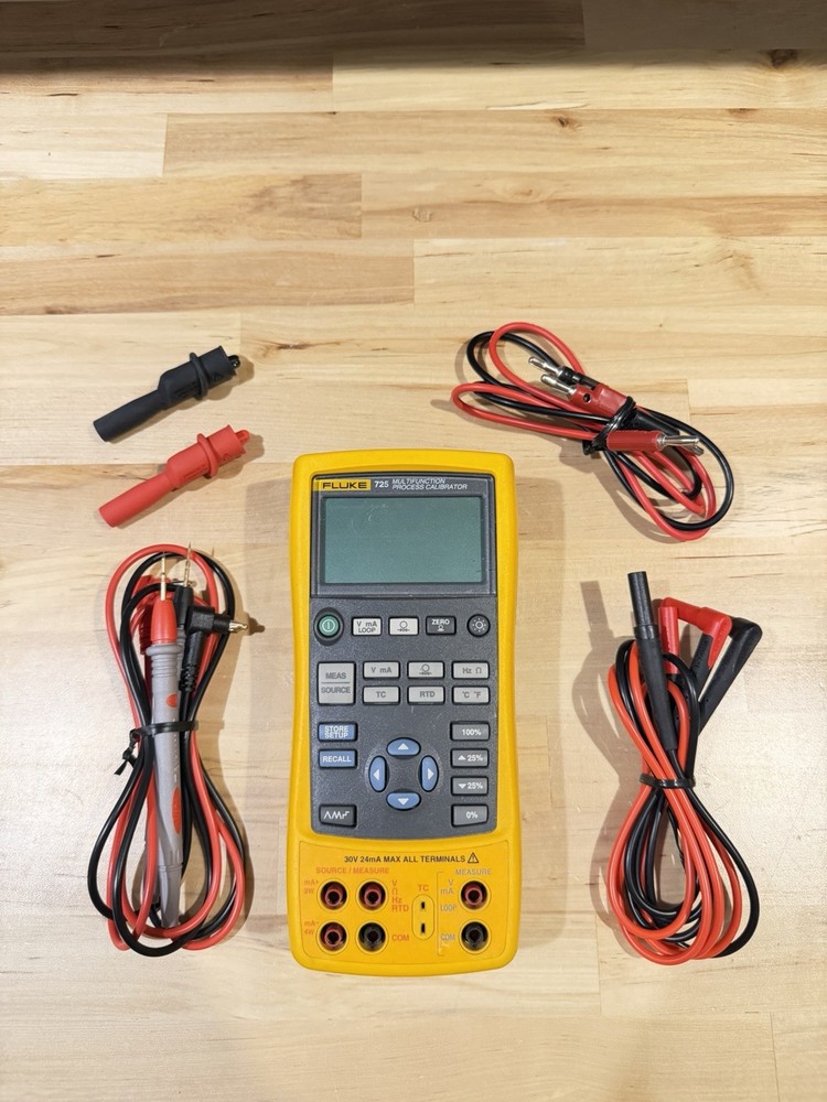 FLUKE 725 MULTIFUNCTION PROCESS CALIBRATOR W/ LEADS & CLIPS - FREE SHIPPING