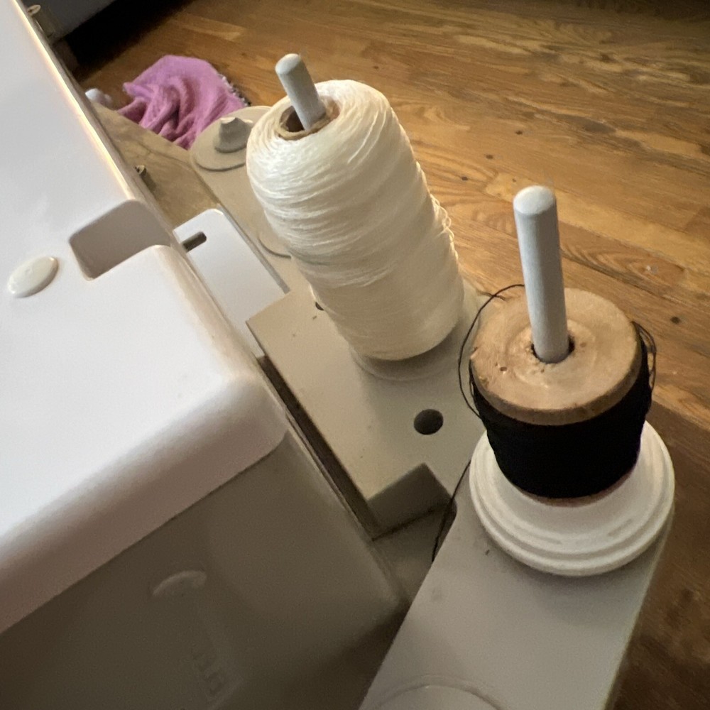 Elna lock PRO 5 DC SERGER SEWING MACHINE complete working