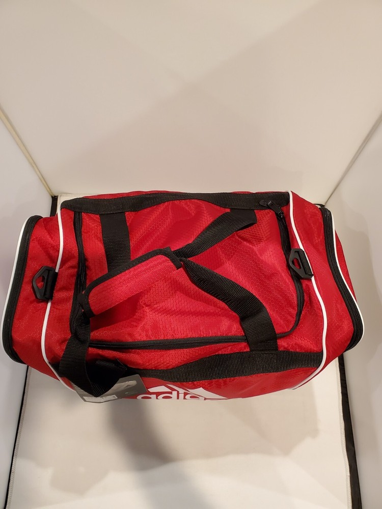 ADIDAS RED BAG DEFENDER III SMALL DUFFEL