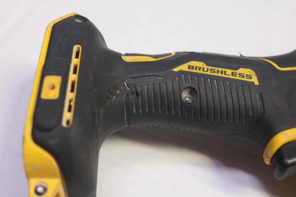 DEWALT Atomic 20V Cordless Reciprocating Saw (Tool Only) - DCS369