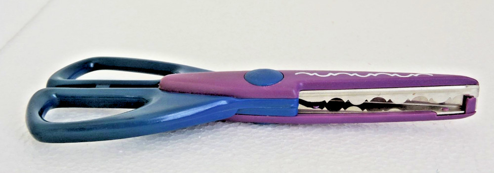 Crinkle Cut Craft Scissors 6" Cracker Wave Ruffle Edge Paper Cutter Plastic