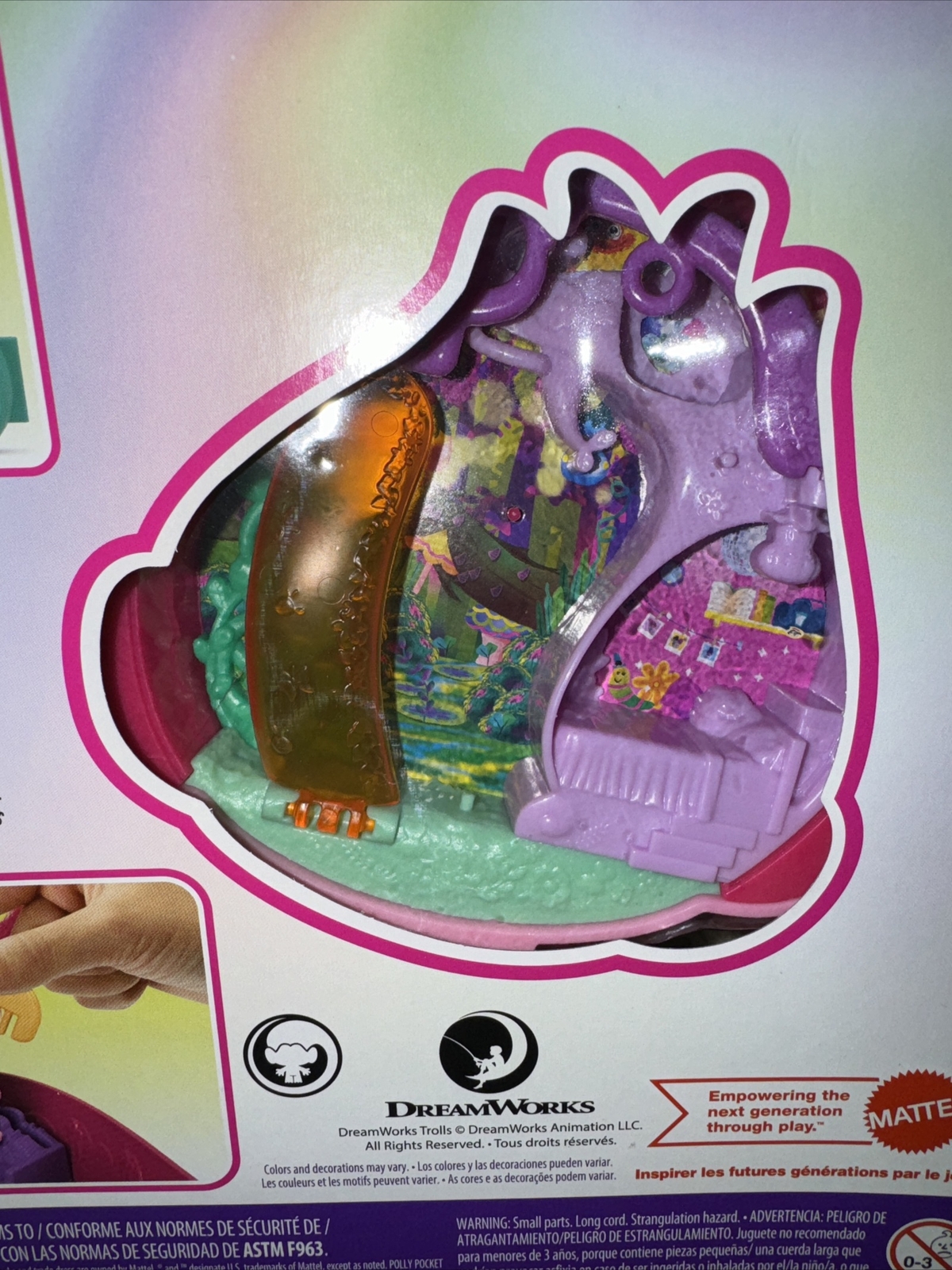 Polly Pocket & DreamWorks Trolls Compact Playset w POPPY & BRANCH & Accessories