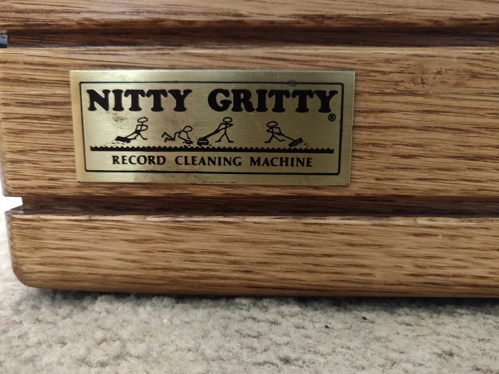Nitty Gritty Model 2.5Fi Mk2 - Solid Oak Vinyl Record Cleaning System