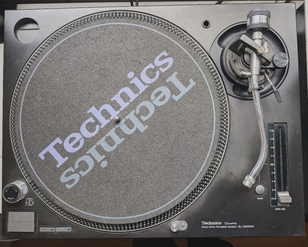 Technics SL-1200MK5 Black Direct Drive Turntable Working Analog Vinyl
