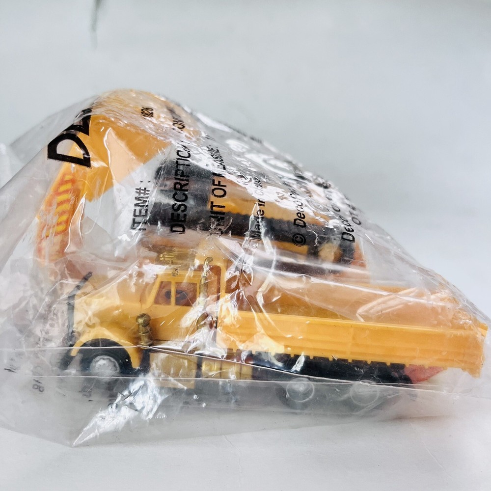 Construction Dig Cake Topper Dump Truck, Digging Crane Decopac Yellow