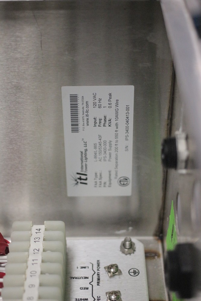 ILS-3400 Medium Intensity Dual Lighting Control box -- Parts -- missing CAPS