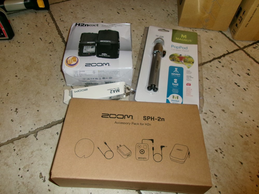 ZOOM H2next Recorder KIT + TP-20B PopPod + TMA2 Adapter + SPH-2N Accessory Pack