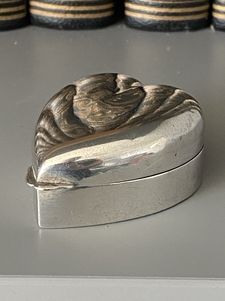 Heart Shape Solid Silver Pill /Trinket Box 1901 Birmingham Levi & Salaman