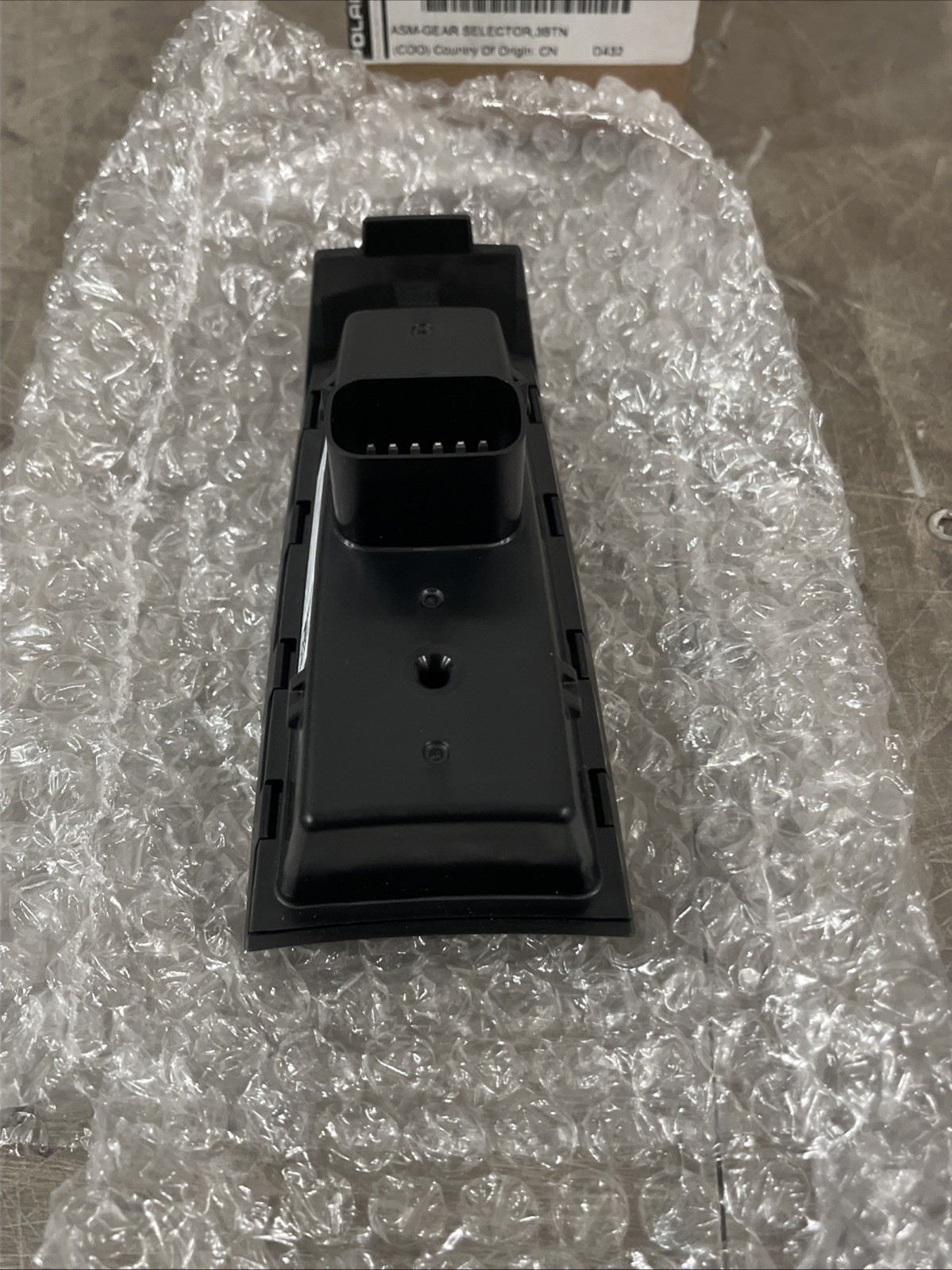 M4 OEM Polaris Slingshot ASM-Gear Selector 3 Button 2415969-463