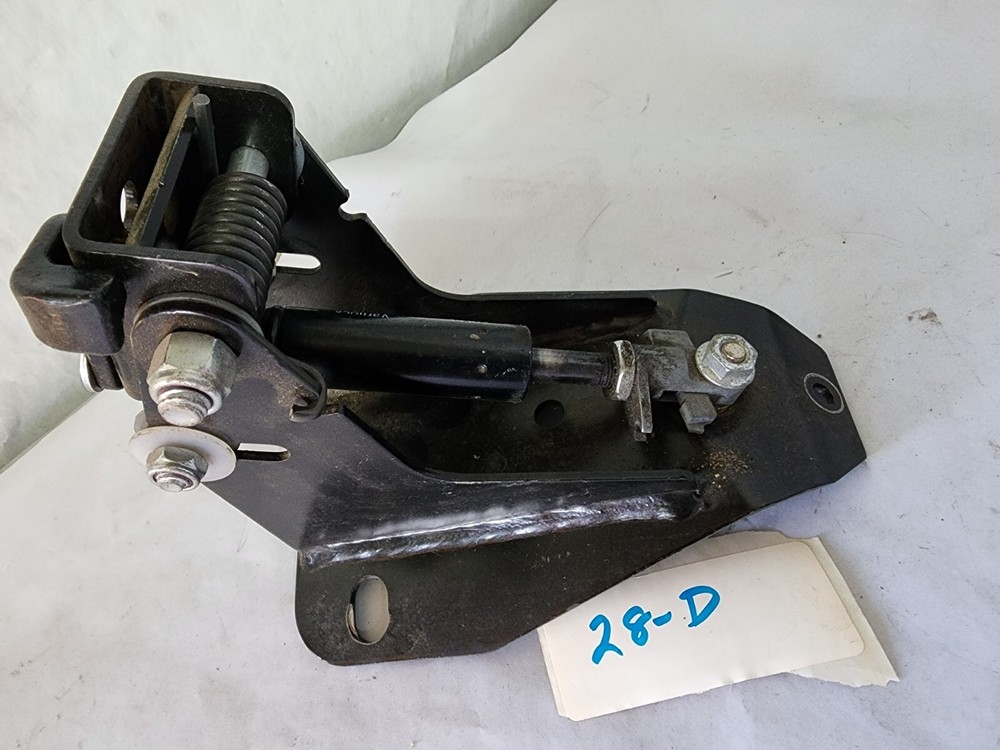 Harley-Davidson Suspa Varilock 02752046 Adjustable Back Rest Bracket