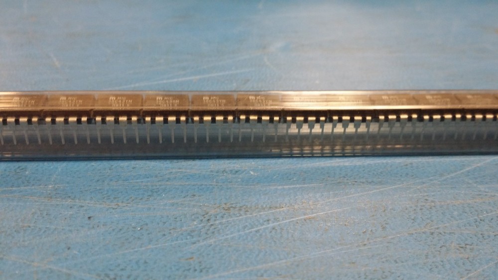 (2 PCS) MIC38C43YN MICREL Current Mode PWM Controller 500mA 8-Pin PDIP