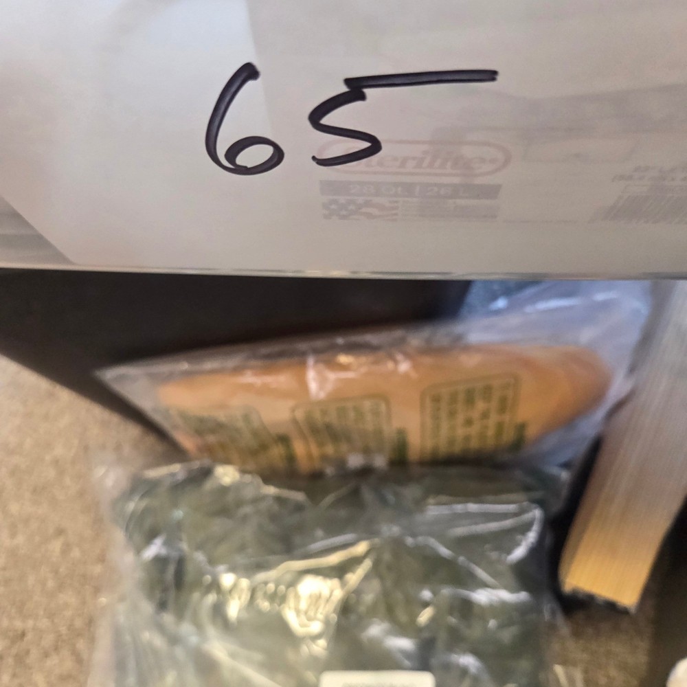 Laundry Detergent Bottle Replacement Spouts and Ring Red White Plastic 2PC Set