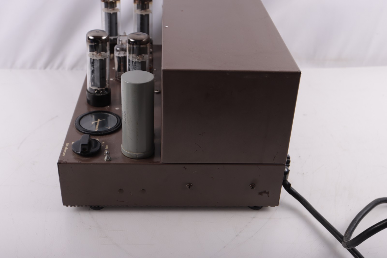 Marantz Model 8 Stereo Amplifier==Nice Original w/ Cage & Telefunken EL34's!