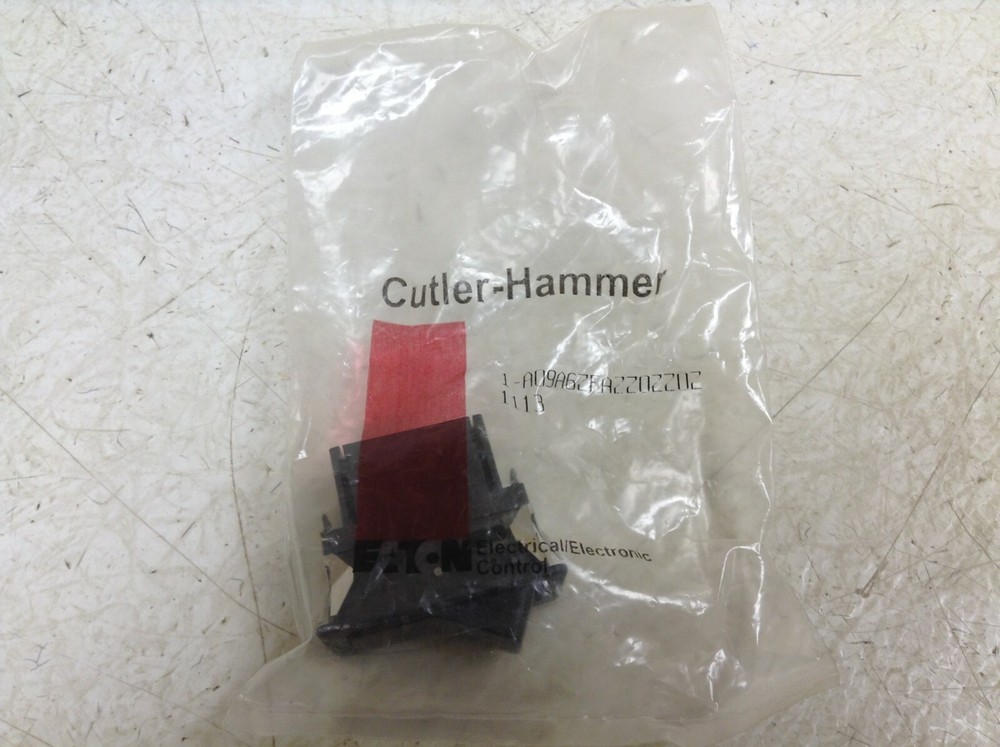 Cutler Hammer 1-A09A6ZFAZZ0ZZ0Z 2 Position Maintained Toggle Switch New (TSC)