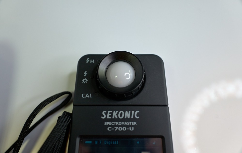 Sekonic C-700-U SpectroMaster Color Meter digital display