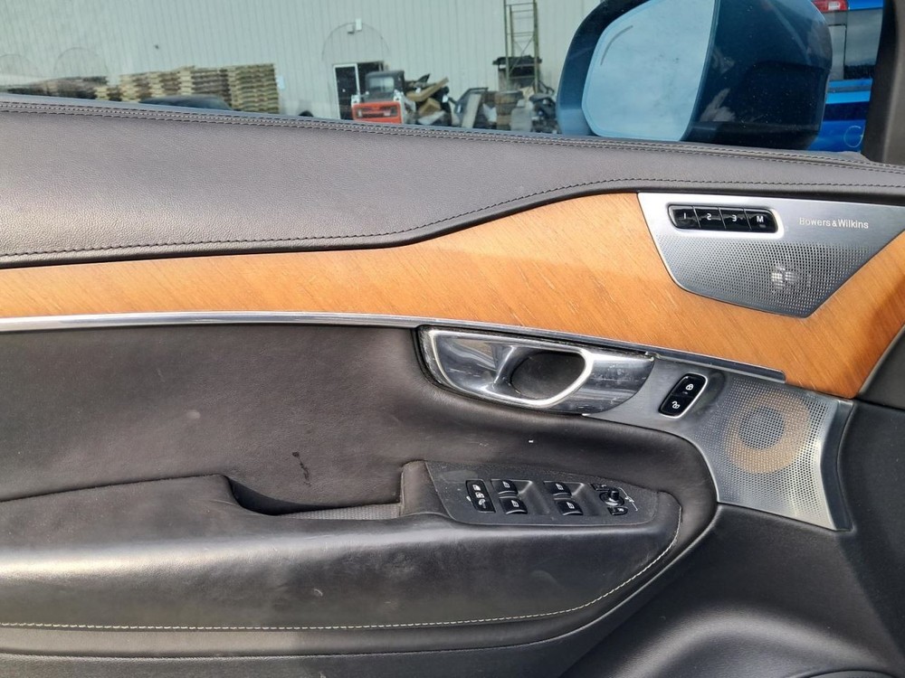 XC90 2016 Glove Box 4865013