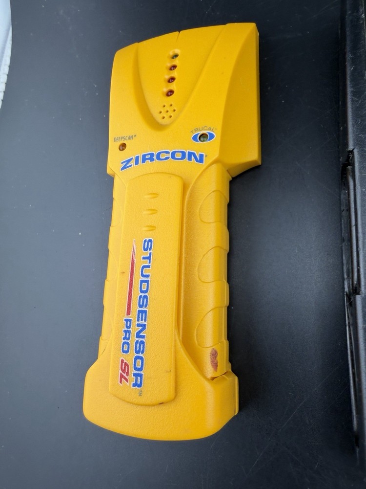3 ZIRCON STUDSENSOR Stud Sensor Electronic Wall Stud Finder WORKS TESTED