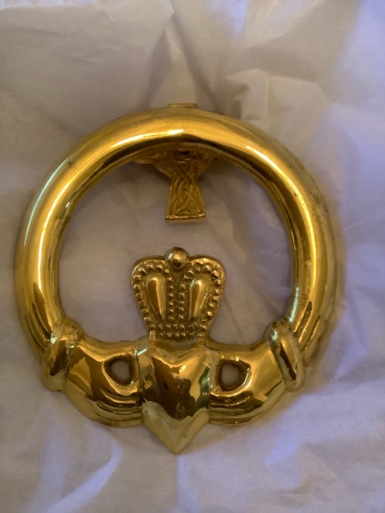 OPEN BOX Robert Emmet Solid Brass Claddagh Ring Doorknockr w/ Cross Back, 5.5”W