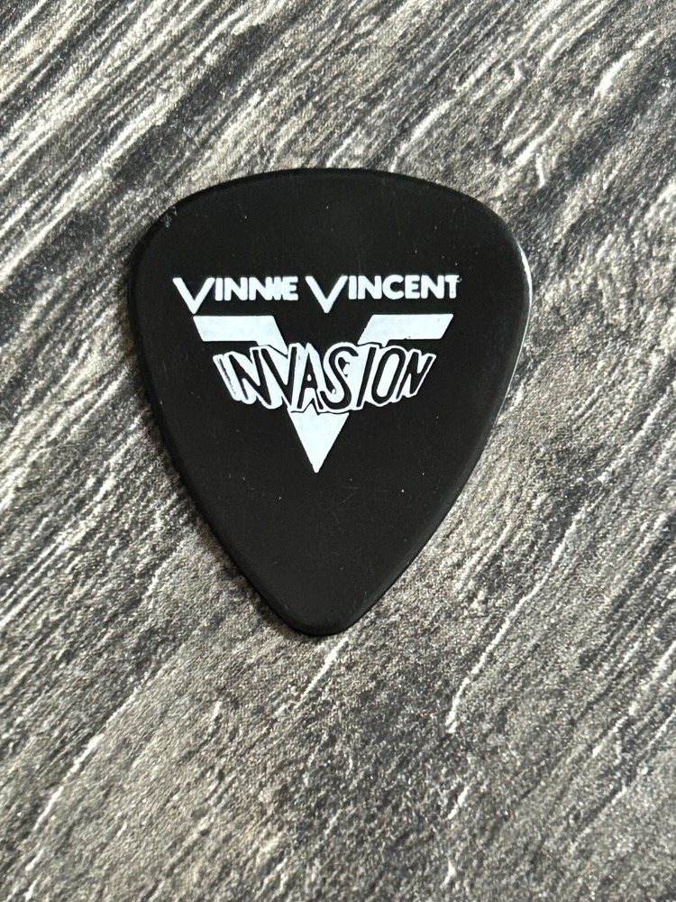 Kiss Guitar Pick VINNIE VINCENT INVASION Black White Signature Vintage Kiss