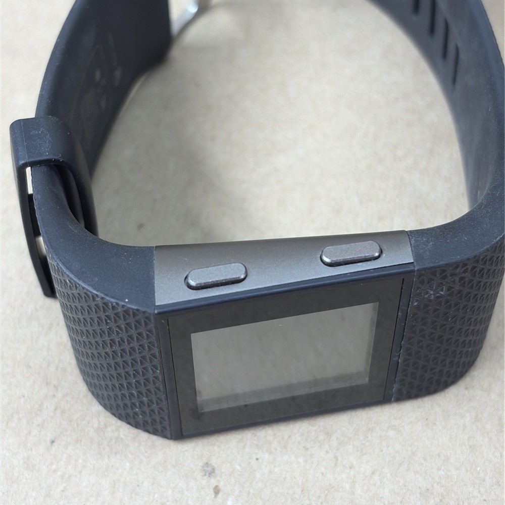 Fitbit Surge Activity Tracker Watch FB501 Large Black No charger Untested