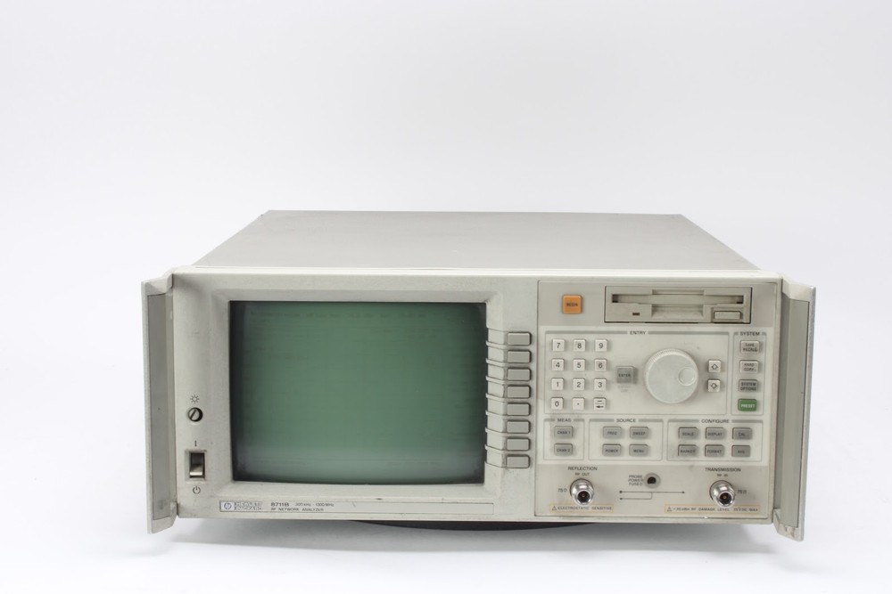 HP 8711B RF Scalar Network Analyzer 300kHz to 1.3GHz W/ 1E1 & 1EC Options - Fair
