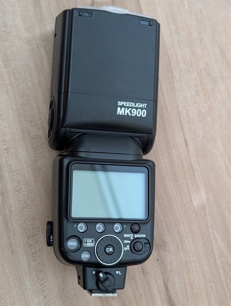 Meike Speedlight MK900/ Flash/ Works
