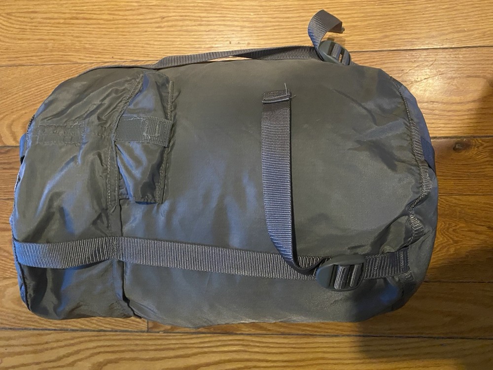 USGI Improved Modular Sleep System Intermediate Sleeping Bag with Stuff Sack