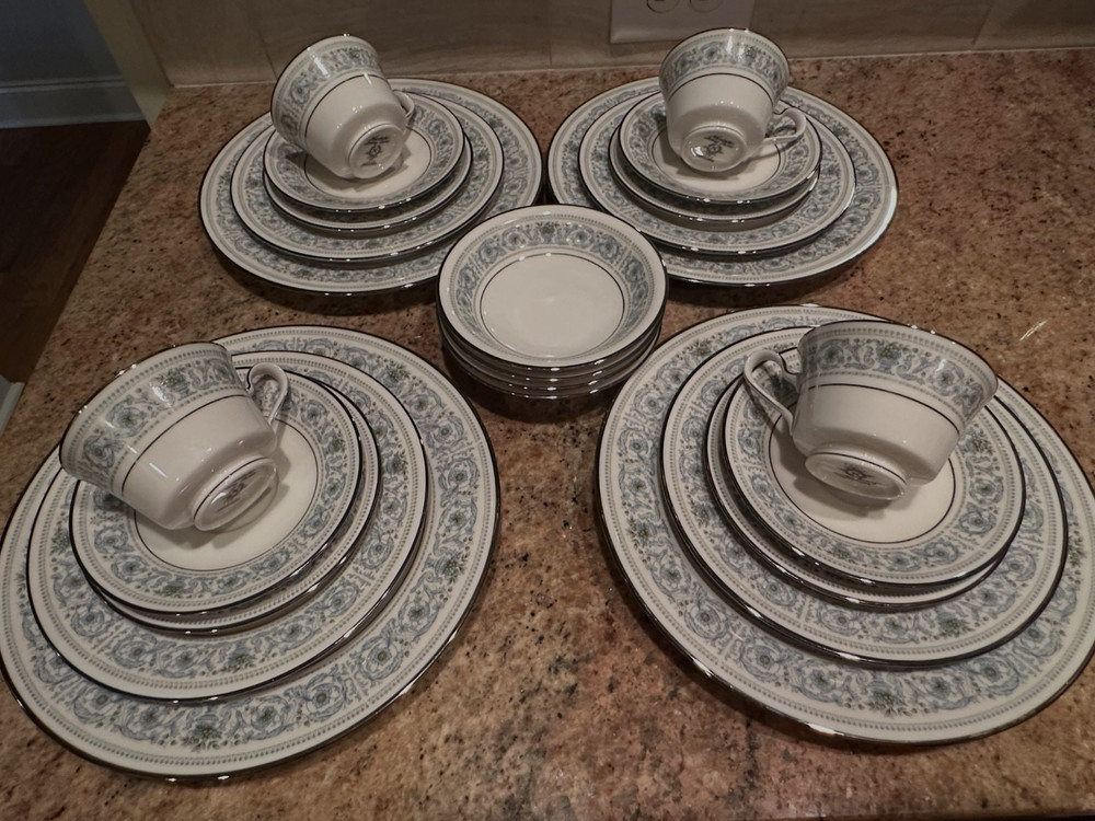 Noritake Monteleone 4 Place Settings (24 piece set) EXCELLENT!