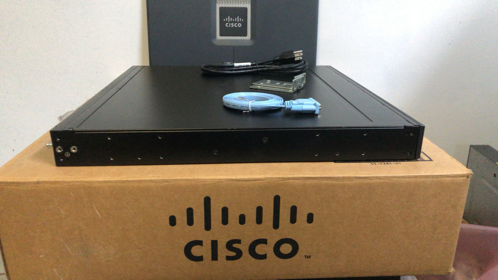 CISCO ISR4331-AX/K9 Gigabit Router Seck9 Appxk9 ISR4331-AX *NO CPU CLOCK BUG