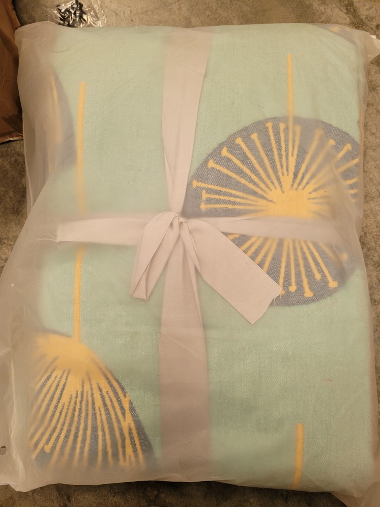 Floral Dandelion Comforter / Throw - 230cm X 250cm