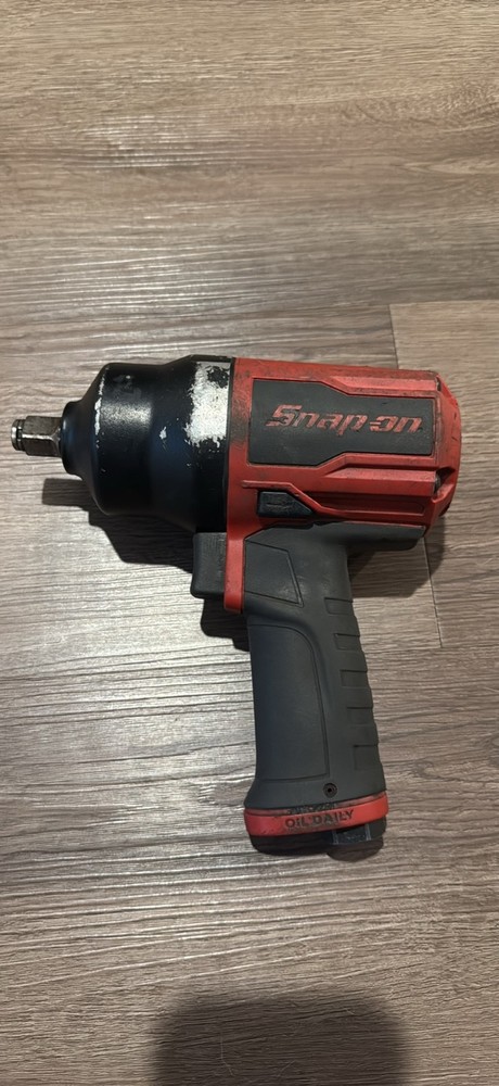 snap on 1/2 drive impact wrench - Red - Used