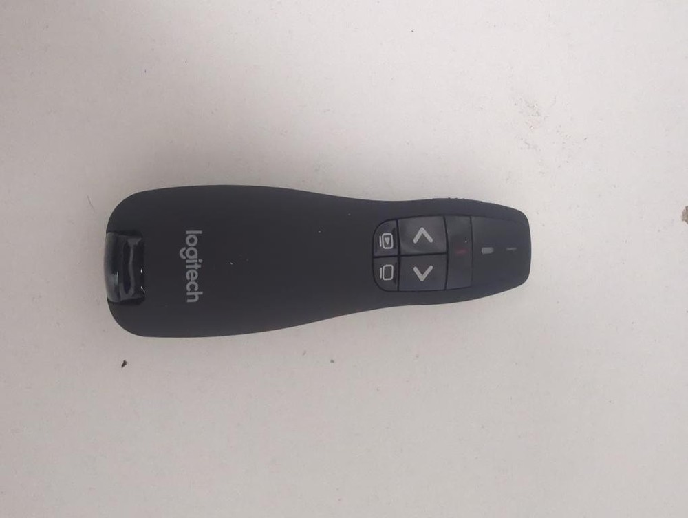 LOGITECH PRESENTATION REMOTE (P08034816)