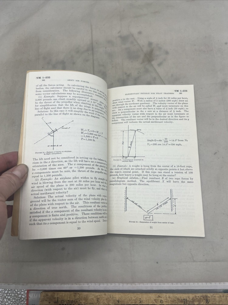 WW2 US Elementary Physics For Pilot Trainees Book 1942 (FF383