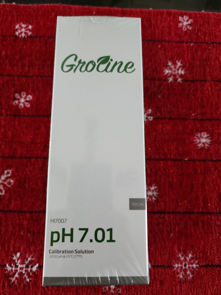 Hanna GroLine pH 7.01 Calibration Buffer (500 mL)