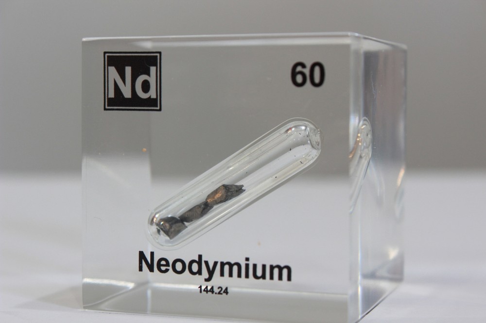 Neodymium Element Cube