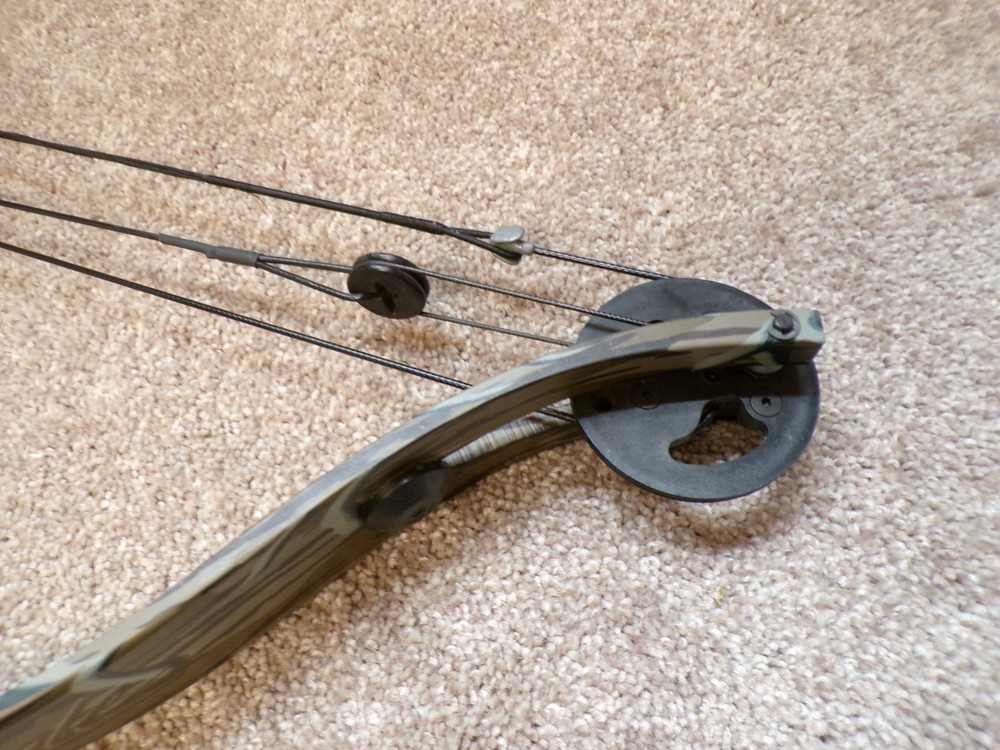 Vtg NOS Golden Eagle PREDATOR SYSTEM Compound Bow