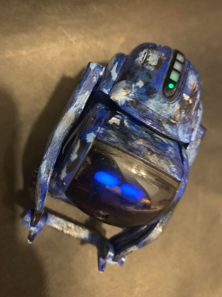 Anki VECTOR Robot Complete with Box, cube, charger. No instruction booklet