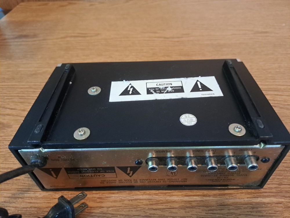 Realistic SA-10 Solid State Stereo Amplifier Model 31-1982 Untested Sold As-Is