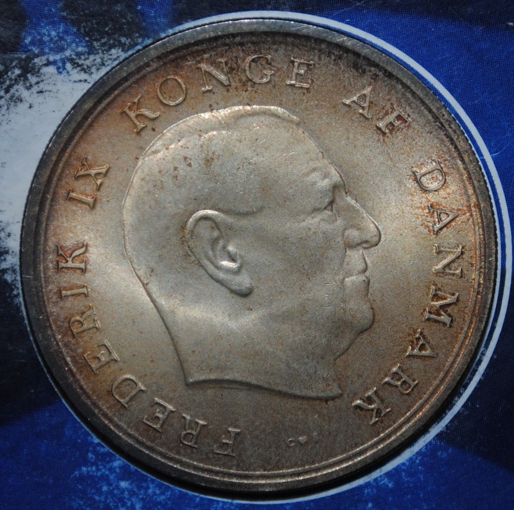 BU  Denmark 10 Kroner 1967  {{{D243