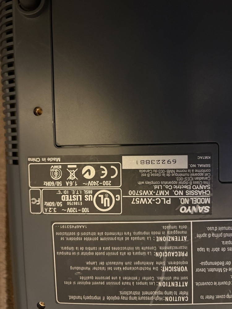 Sanyo Pro Xtrax Multiverse Projector PLC-XW57