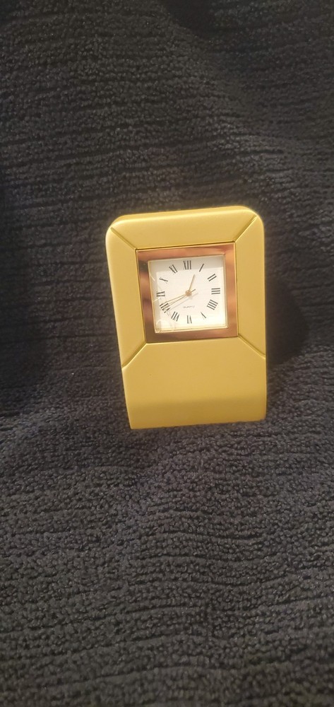 Quartz Movement Paperweight Desk Clock Gold