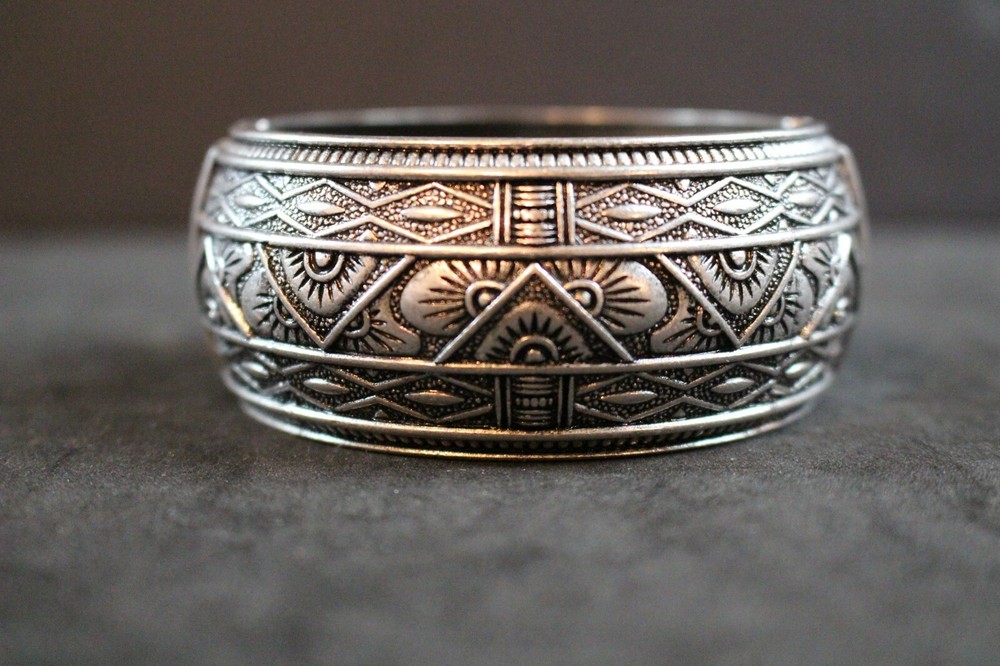 Fitbit Bracelet Holder - Silver Fitbit - Silver Bracelet - Spring clasp