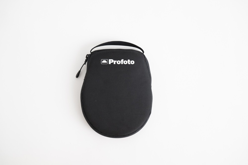 Profoto Soft Bounce (mint condition) with bag.