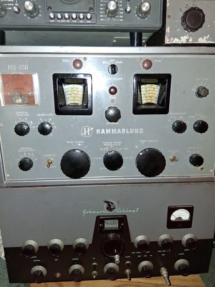 (Package DEAL) Hammurlund HQ-150 Reciever And Johnson Viking 2 With Model 122